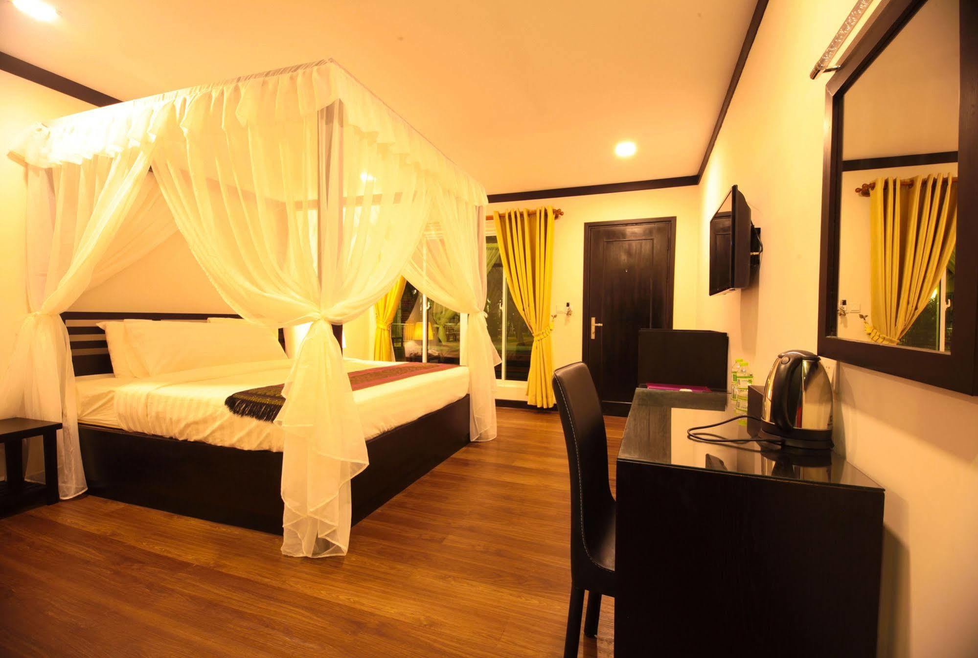 Twin Palms Resort Sihanoukville Luaran gambar
