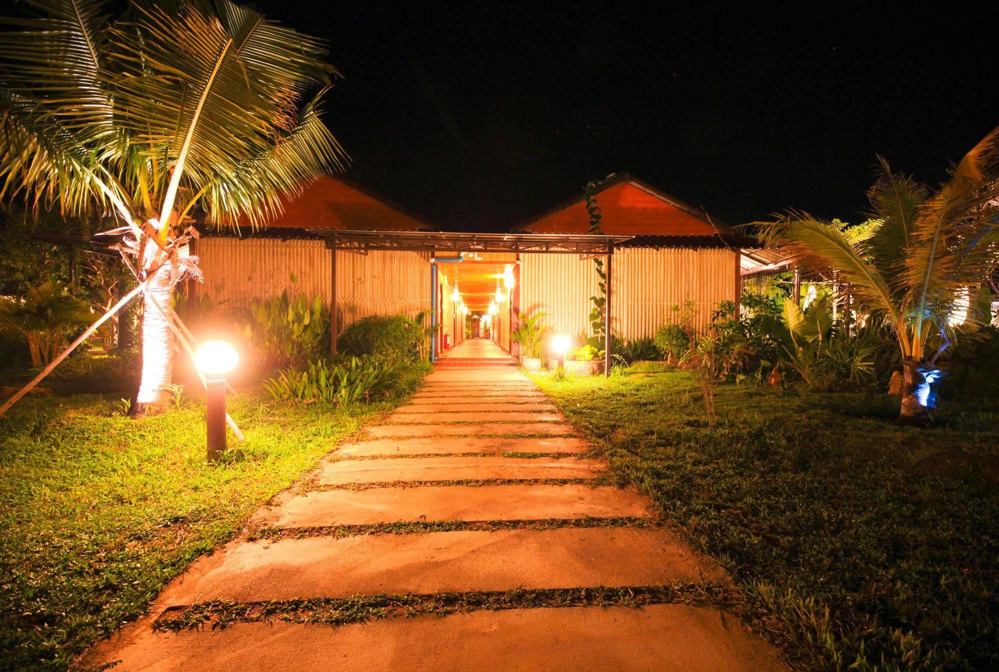 Twin Palms Resort Sihanoukville Luaran gambar
